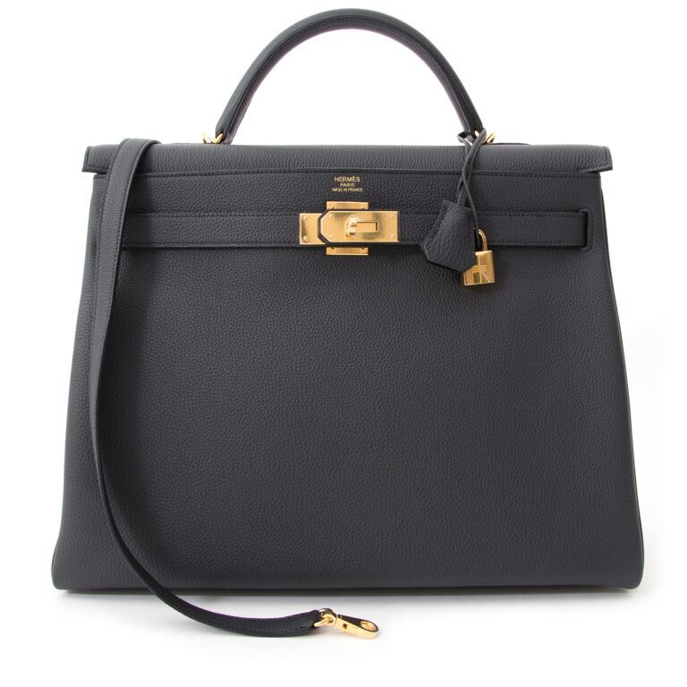 Hermès Grey Togo Leather 28 cm Kelly with Gold Hardware For Sale