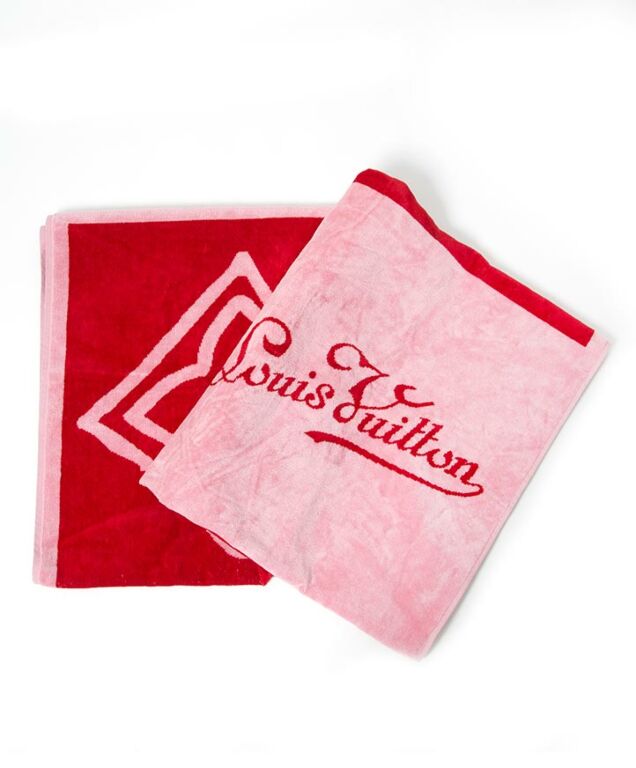 LOUIS VUITTON Vintage Logo Beach Towel Terrycloth Pink Red Cotton Rank AB