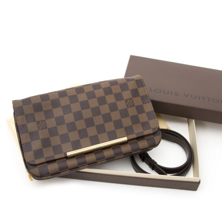 Louis Vuitton Hoxton Shoulder bag 349469