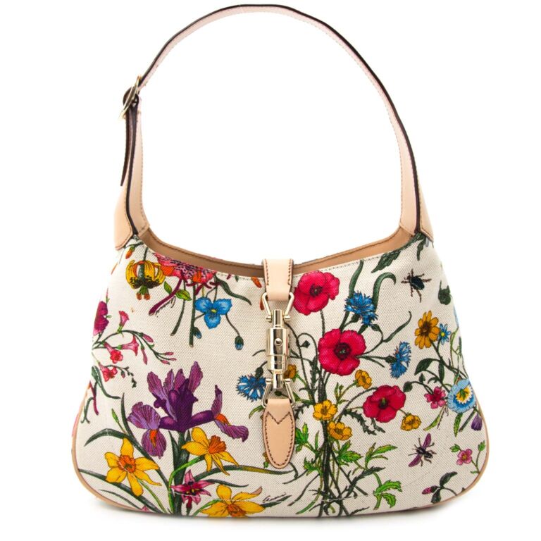 Gucci Piston White Floral Canvas Shoulder Bag Labellov Buy and Sell ...