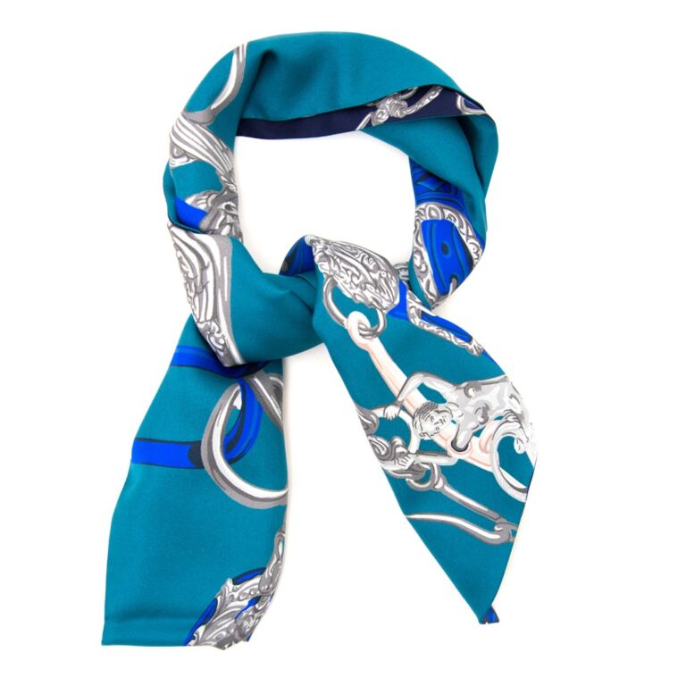 HERMES Twilly Turquoise Bolduc Ribbon Print Silk Skinny Scarf Neck Tie  at 1stDibs  how to tie hermes twilly around neck, how to tie twilly on  neck, how to wear hermes twilly