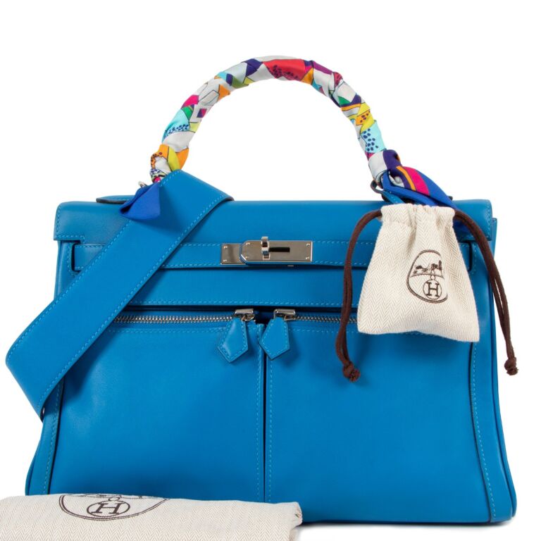 Kelly 32 leather handbag Hermès Blue in Leather - 22782407