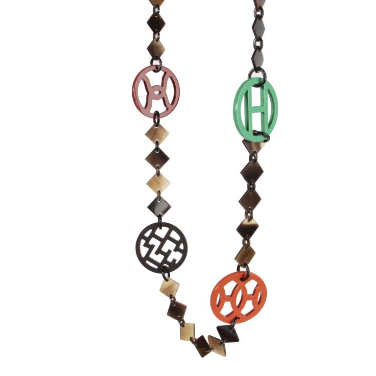 Hermes Buffalo Horn Lariat Necklace at 1stDibs | hermes buffalo horn  necklace, hermes horn necklace, buffalo horn jewelry