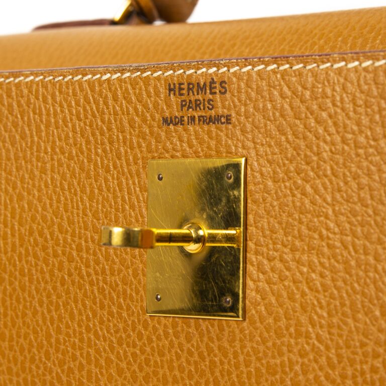 Hermès Gold Ardennes Kelly 40 Retourner ○ Labellov ○ Buy and Sell Authentic  Luxury