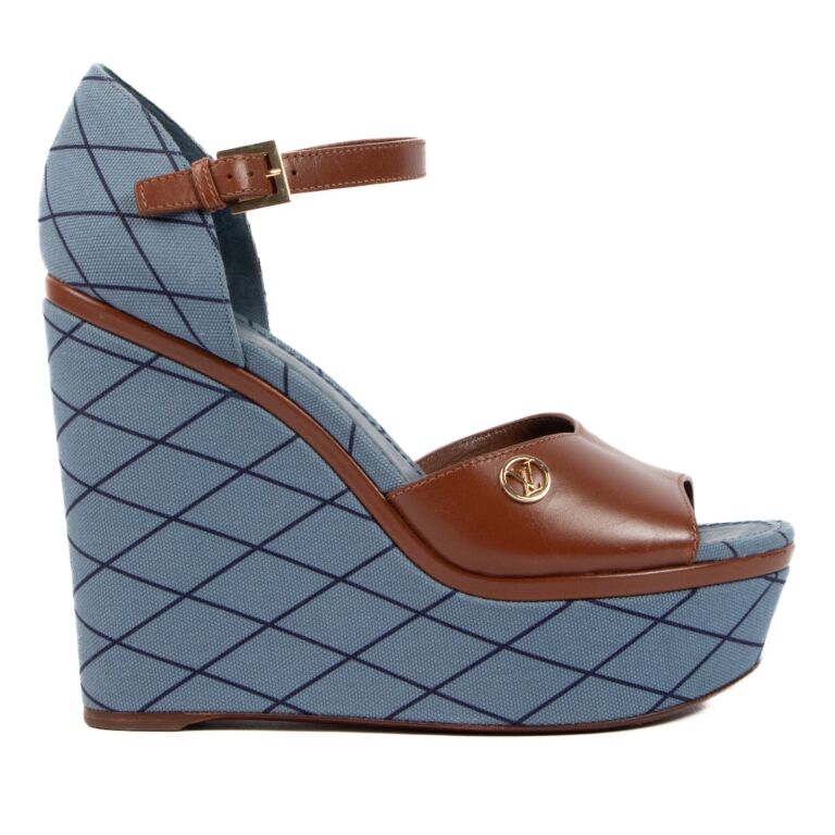 Louis Vuitton Denim Sandals - size 38 1/2 ○ Labellov ○ Buy and