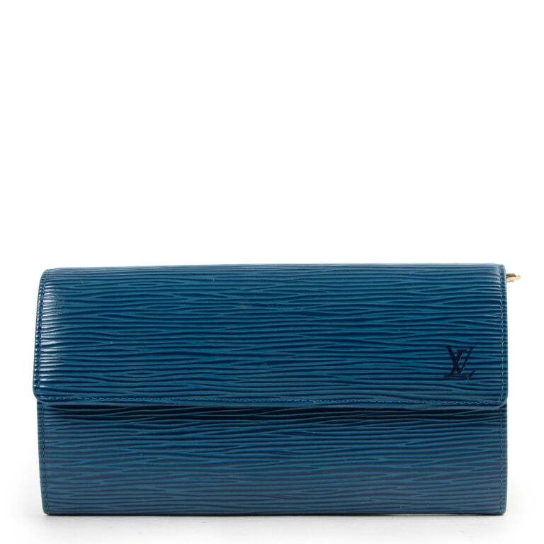 Louis Vuitton Toledo Blue EPI Leather Sarah Wallet