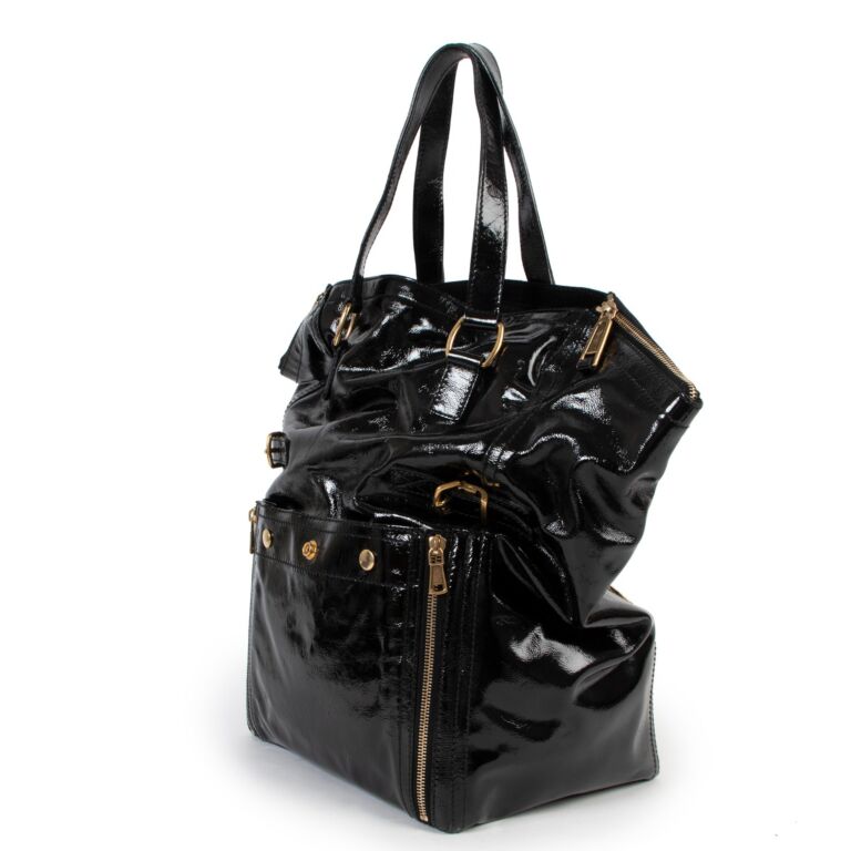 YVES SAINT LAURENT Black Patent Leather Downtown Medium Tote Bag - Las