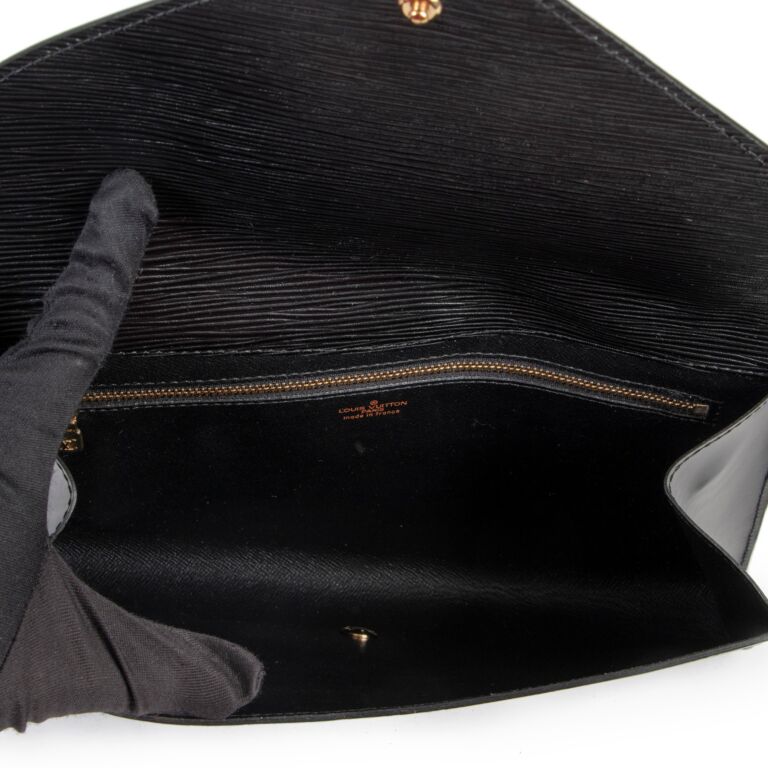 Louis Vuitton Black Epi Leather Art Deco Clutch ○ Labellov ○ Buy