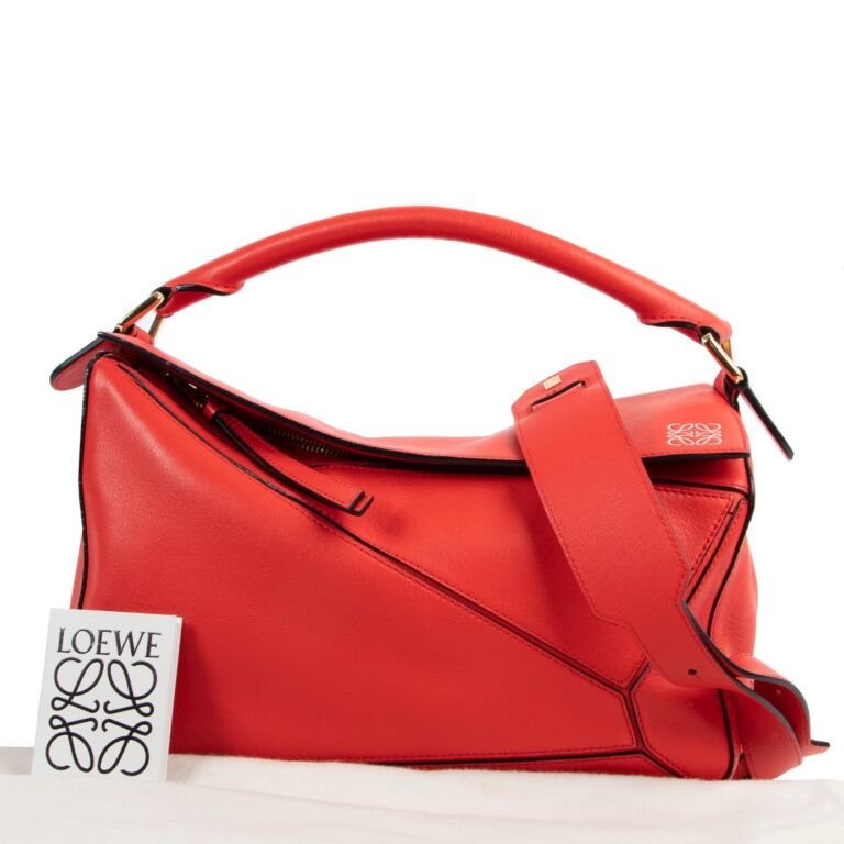 Loewe - Small Puzzle bag in Satin Calfskin - Pink – Shop It