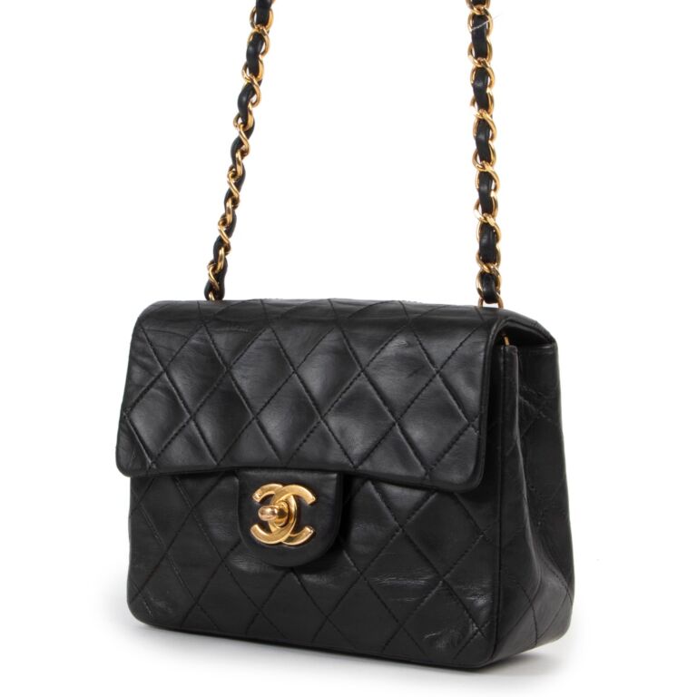 Chanel Classic Vintage Lambskin Mini Flap Bag Black