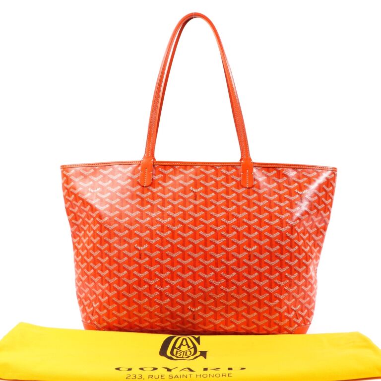 The Goyard Tote Size Comparison and What Fits 
