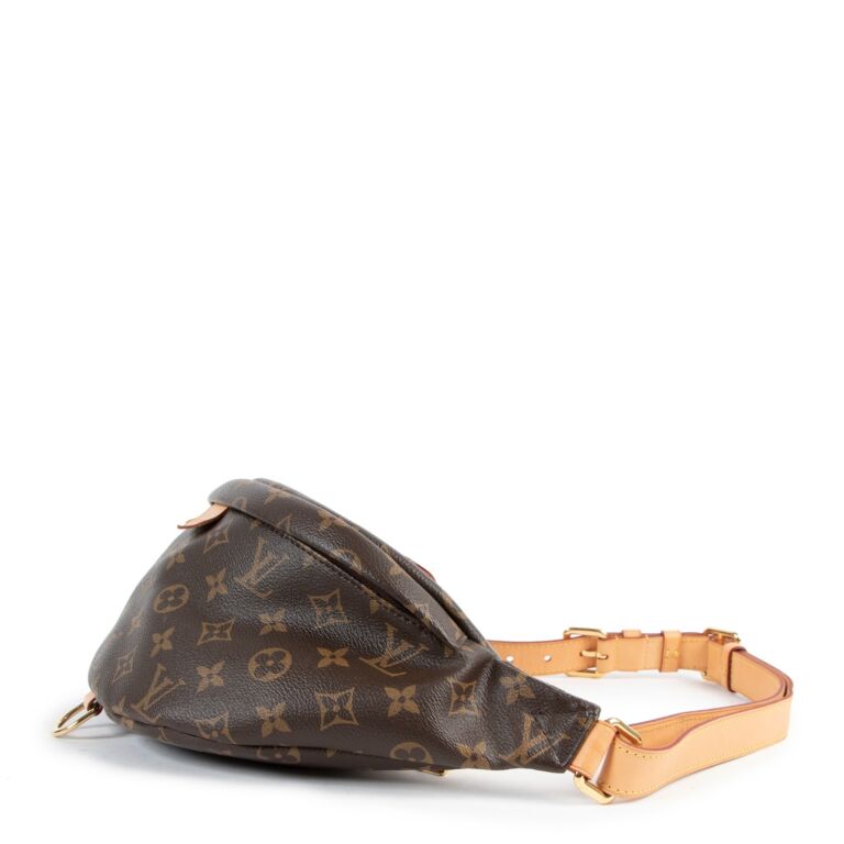 Why i am selling the LOUIS VUITTON BUMBAG 
