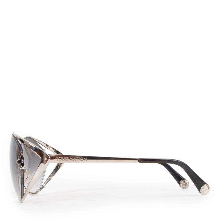 Louis Vuitton Silvertone Metal Aviator Sunglasses Z0496U
