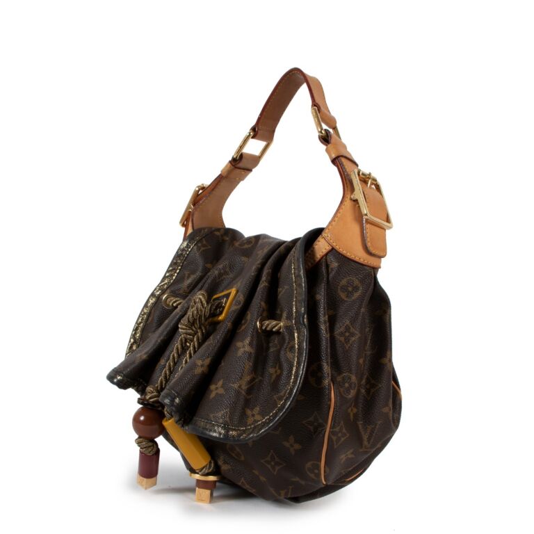 Kalahari leather handbag Louis Vuitton Brown in Leather - 32987089
