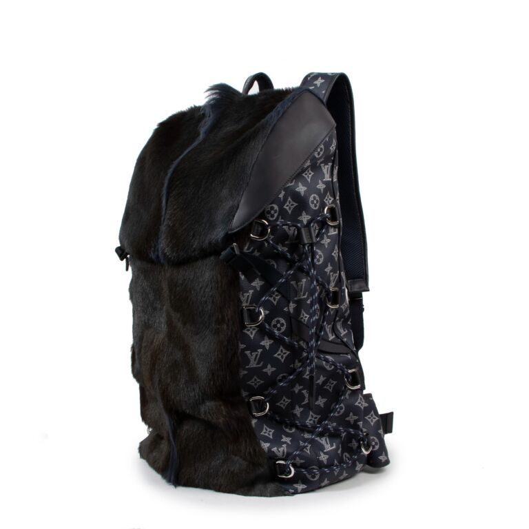 LOUIS VUITTON “MICHAEL” BACKPACK for Sale in Little Ferry, NJ