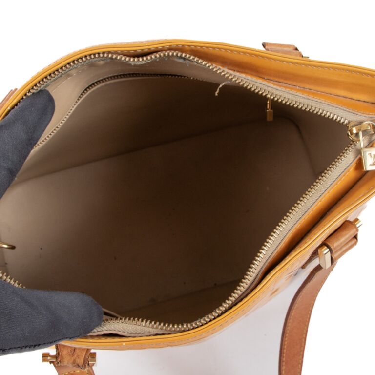 Louis Vuitton Mango Monogram Vernis Houston Bag - Yoogi's Closet