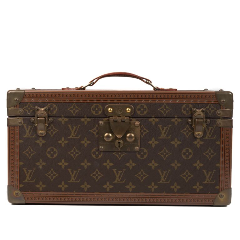 Authentic Vintage Louis Vuitton Suitcase Valise For Sale at