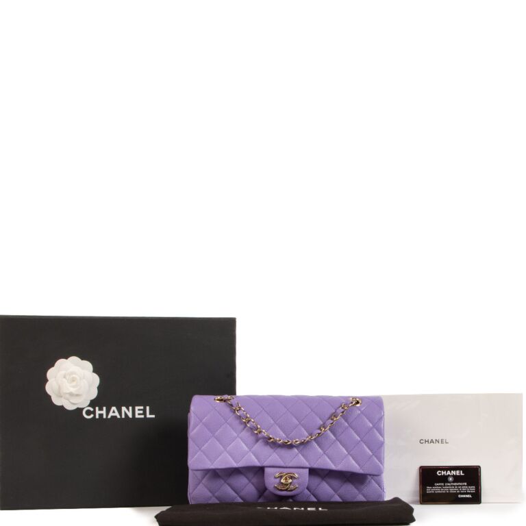 Chanel Lilac Caviar Medium Classic Flap Bag ○ Labellov ○ Buy and