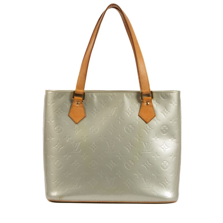 Louis Vuitton, Bags, Louis Vuitton Vernis Leather Clutch Bag