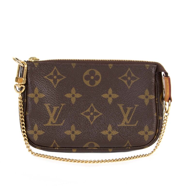 Louis Vuitton Mini Pochette Accessoire Monogram ○ Labellov ○ Buy and Sell  Authentic Luxury