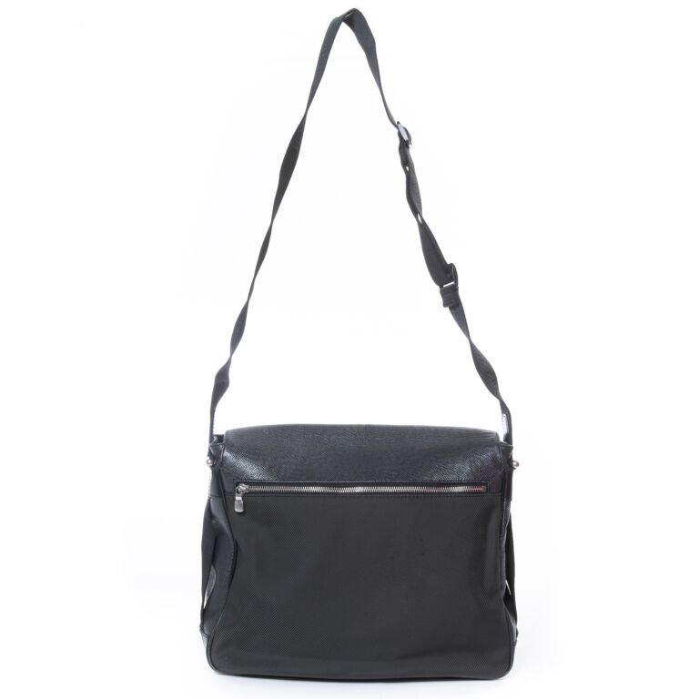 Louis Vuitton Ardoise Taiga Leather Viktor Messenger Bag