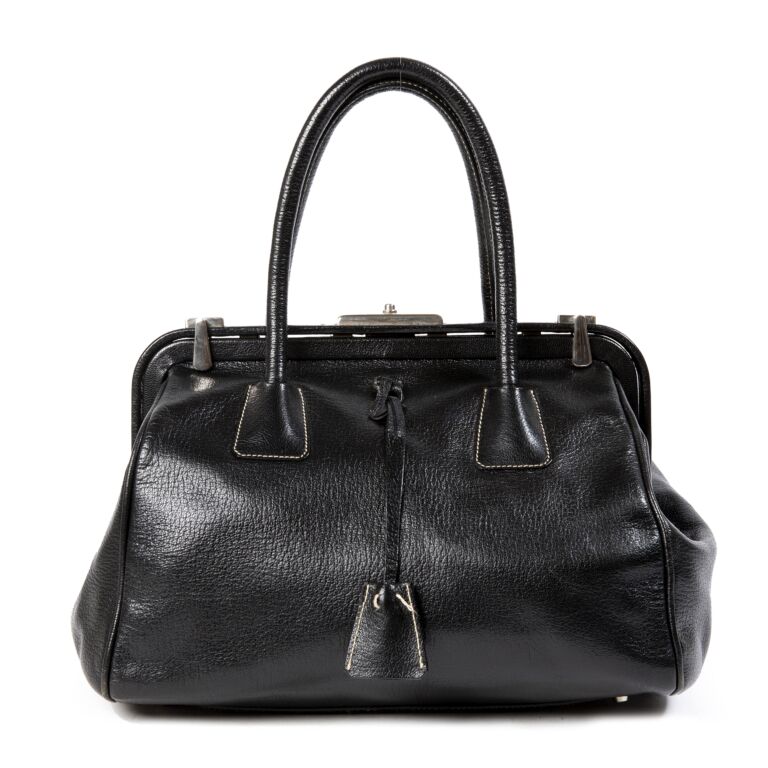 Prada Black Doctor's Bag ○ Labellov ○ Buy and Sell Authentic Luxury