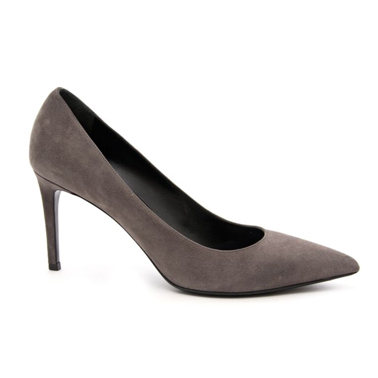 Saint Laurent Suede Court Pumps Labellov Buy and Sell Authentic Luxury