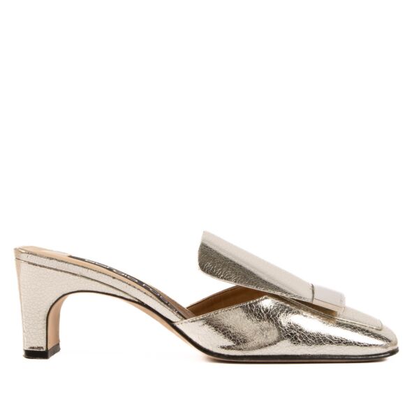 Shop safe online at Labellov these 100% authentic second hand Sergio Rossi Metallic Heeled Mules - size 36