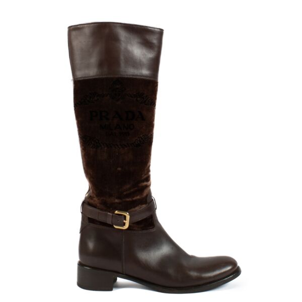 Shop safe online at Labellov in Antwerp, Brussels and Knokke this 100% authentic second hand Prada Brown Velvet Logo Jacquard Boots - Size 38