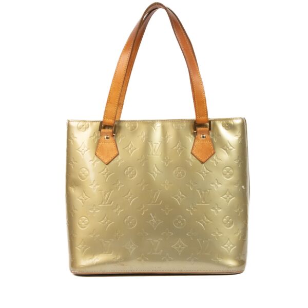 Louis Vuitton Red Monogram Vernis Wilshire Bag ○ Labellov ○ Buy