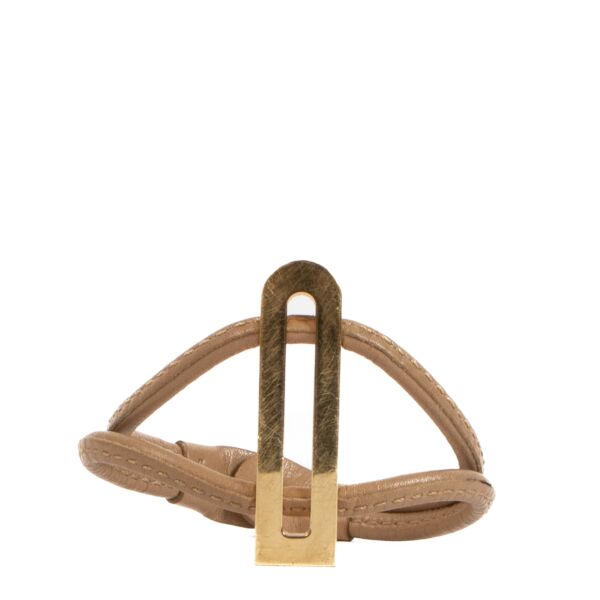 Shop safe online at Labellov in Antwerp, Brussels and Knokke this 100% authentic second hand Delvaux Beige Leather Bracelet
