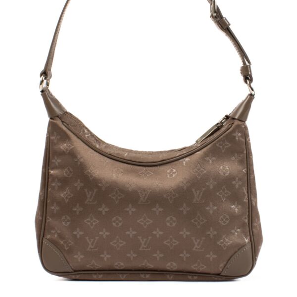 shop 100% authentic second hand Louis Vuitton Purple Monogram Top Handle Bag on Labellov.com