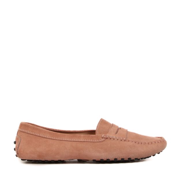 Shop 100% authentic second-hand Tods Pink Suede Mocassins Shoes on Labellov.com