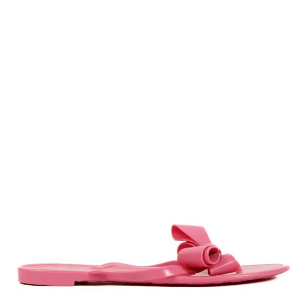 Shop 100% authentic second-hand Valentino Pink Jelly Sandals on Labellov.com