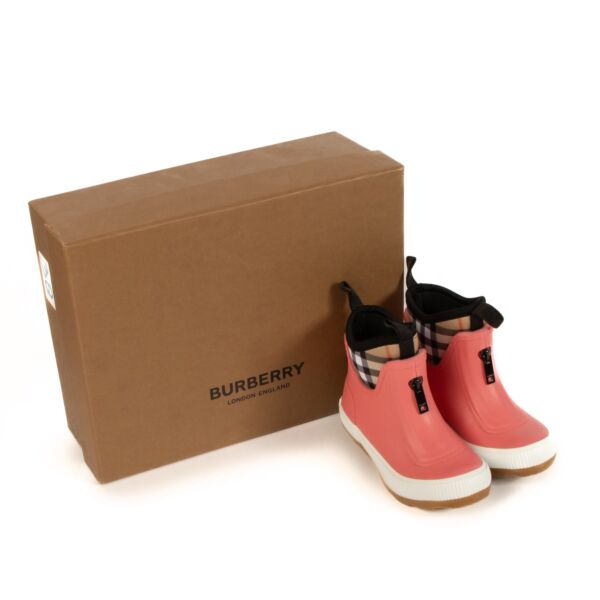 Burberry Kids Pink Check Rain Boots - Size 24