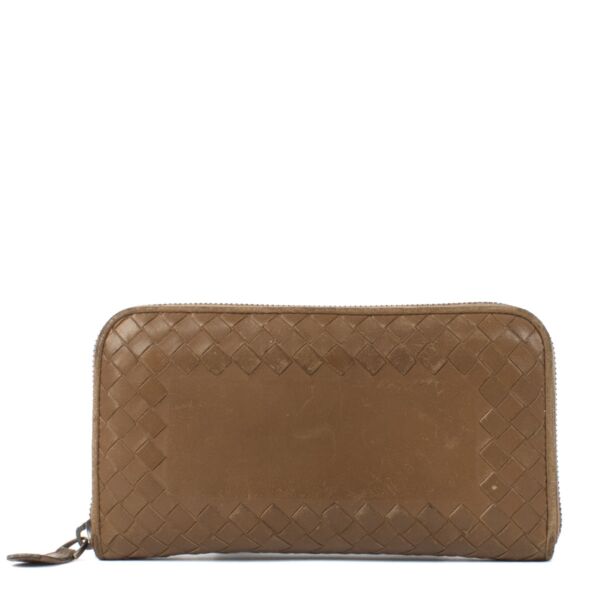 shop 100% authentic second hand Bottega Veneta Brown Intrecciato Zip-Around Wallet on Labellov.com