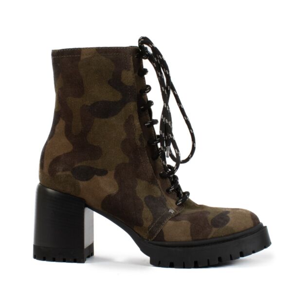 shop 100% authentic second hand Casadei Green Boots - Size 38 1/2 on Labellov.com