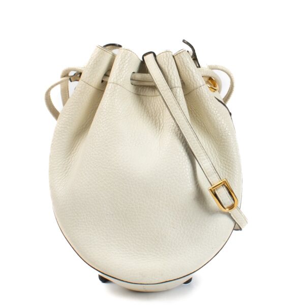 Shop 100% authentic second-hand Delvaux White Tabarin PM Crossbody Bag on Labellov.com