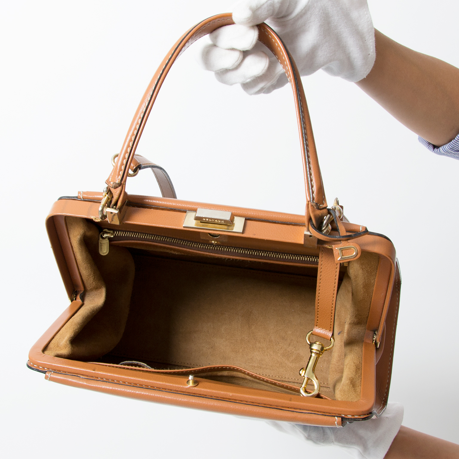 discover delvaux's leather heritage in the so cool handbag video by TAVO