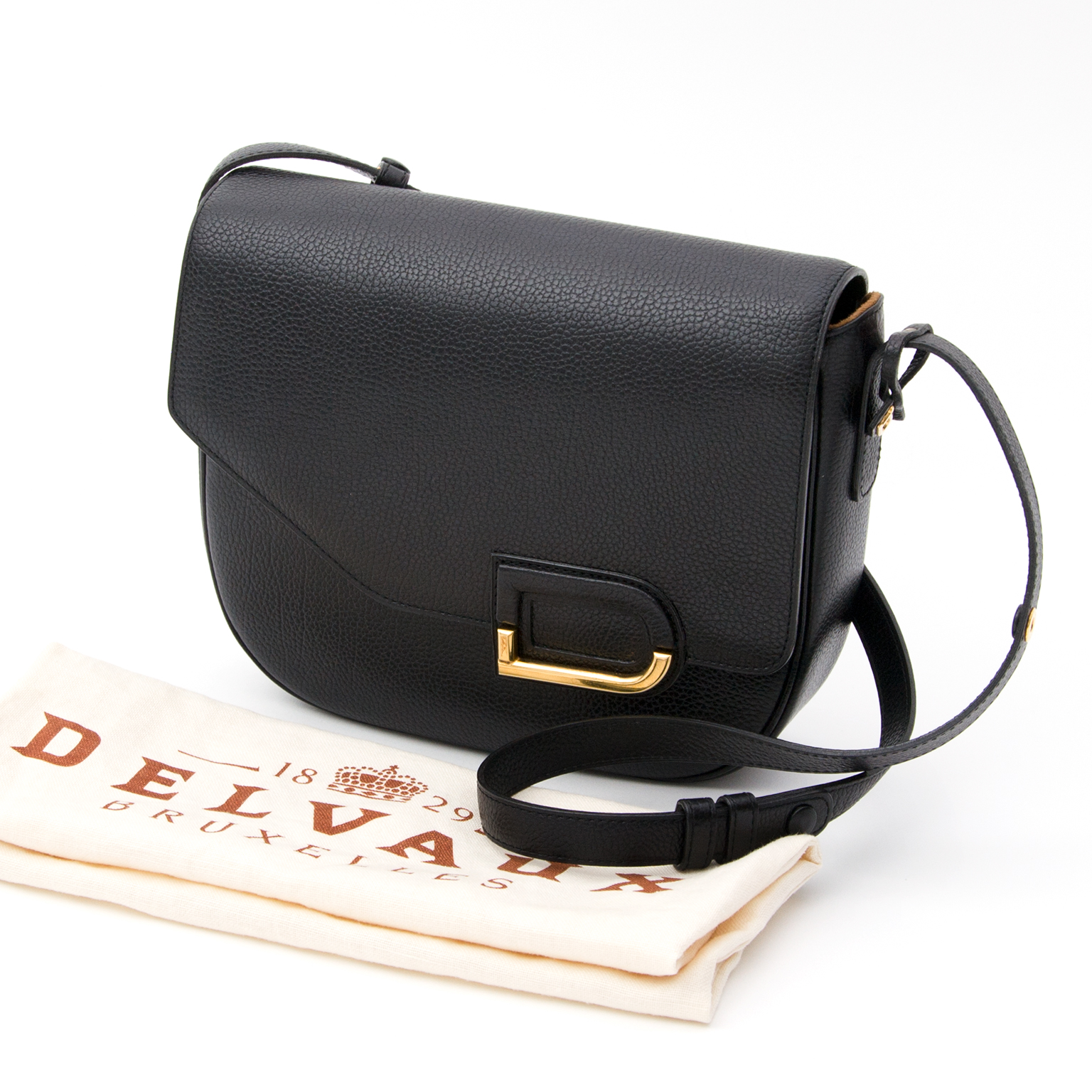 Delvaux Black Shoulder bag ○ Labellov ○ Buy and Sell Authentic