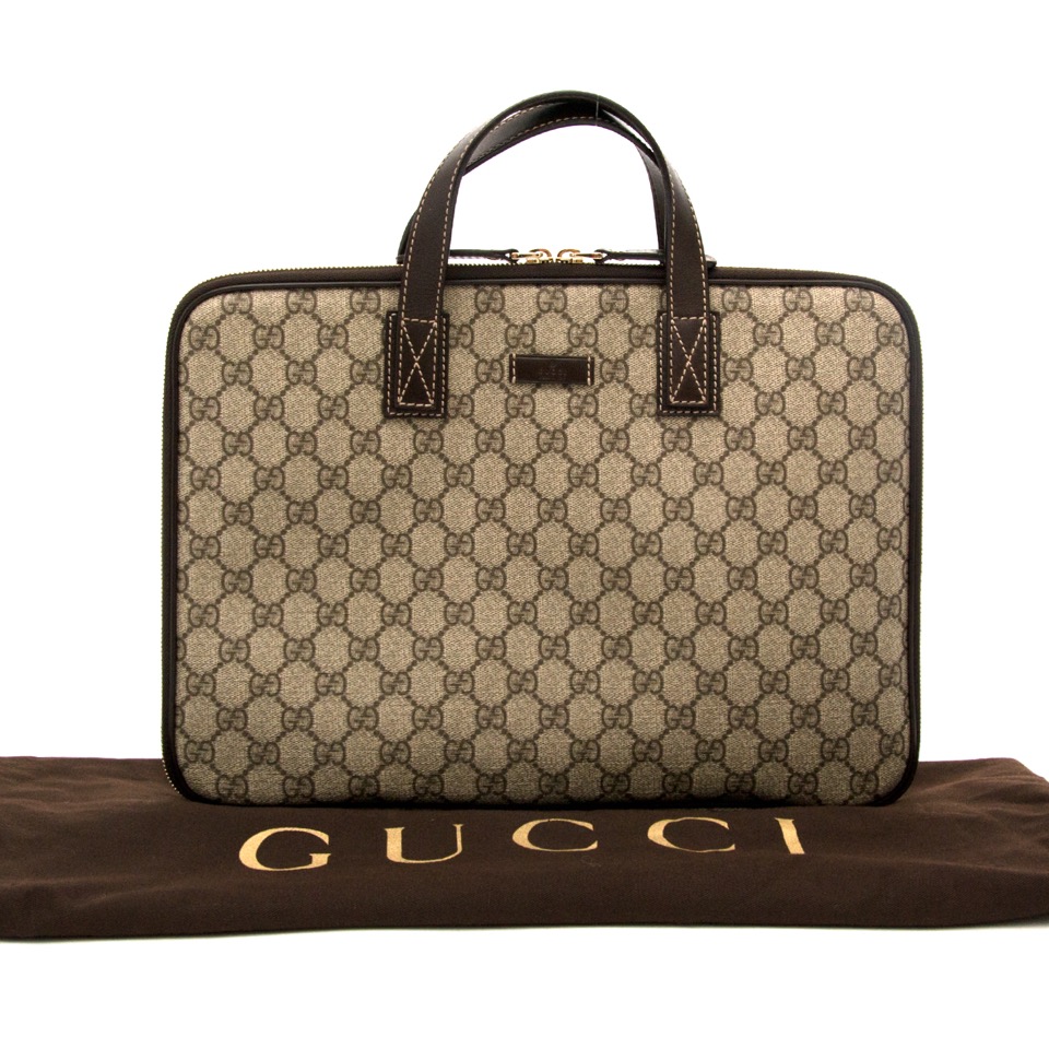 Gucci Gold Monogram Canvas Ipad Case ○ Labellov ○ Buy and Sell