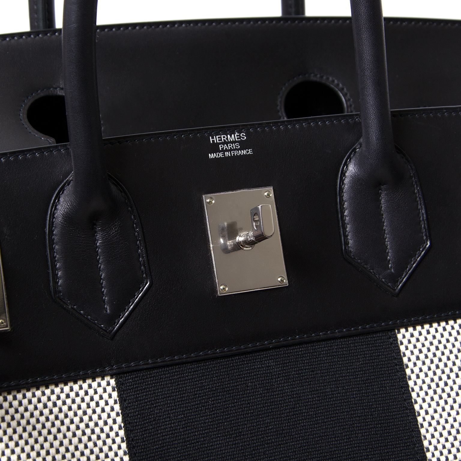 Unique Hermès Birkin HAC 40 Flag Toile Criss Galon Veau Evercalf Ecru  Graphite Noir ○ Labellov ○ Buy and Sell Authentic Luxury