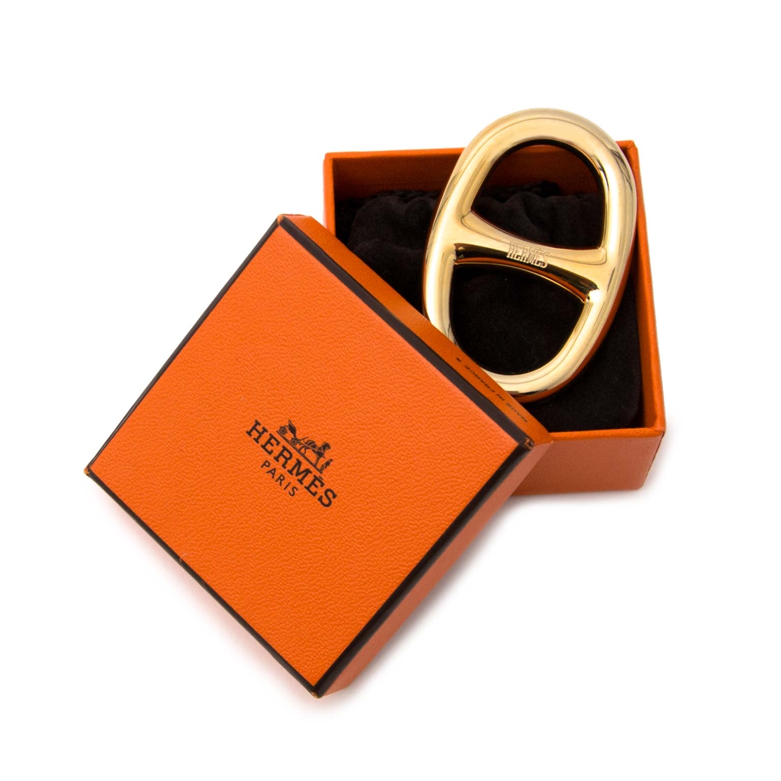 Shop HERMES Chaine D'Ancre Scarf Ring (H601373S 00, H601372S 00