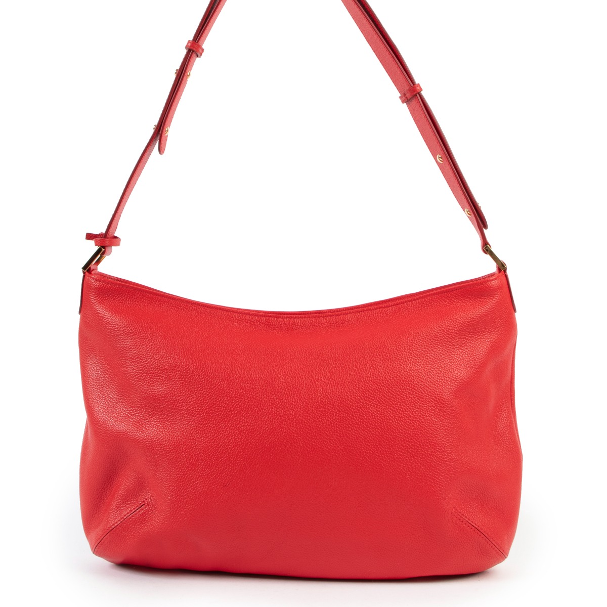 LABELLOV - Make heads turn with this stunning vibrant red Delvaux