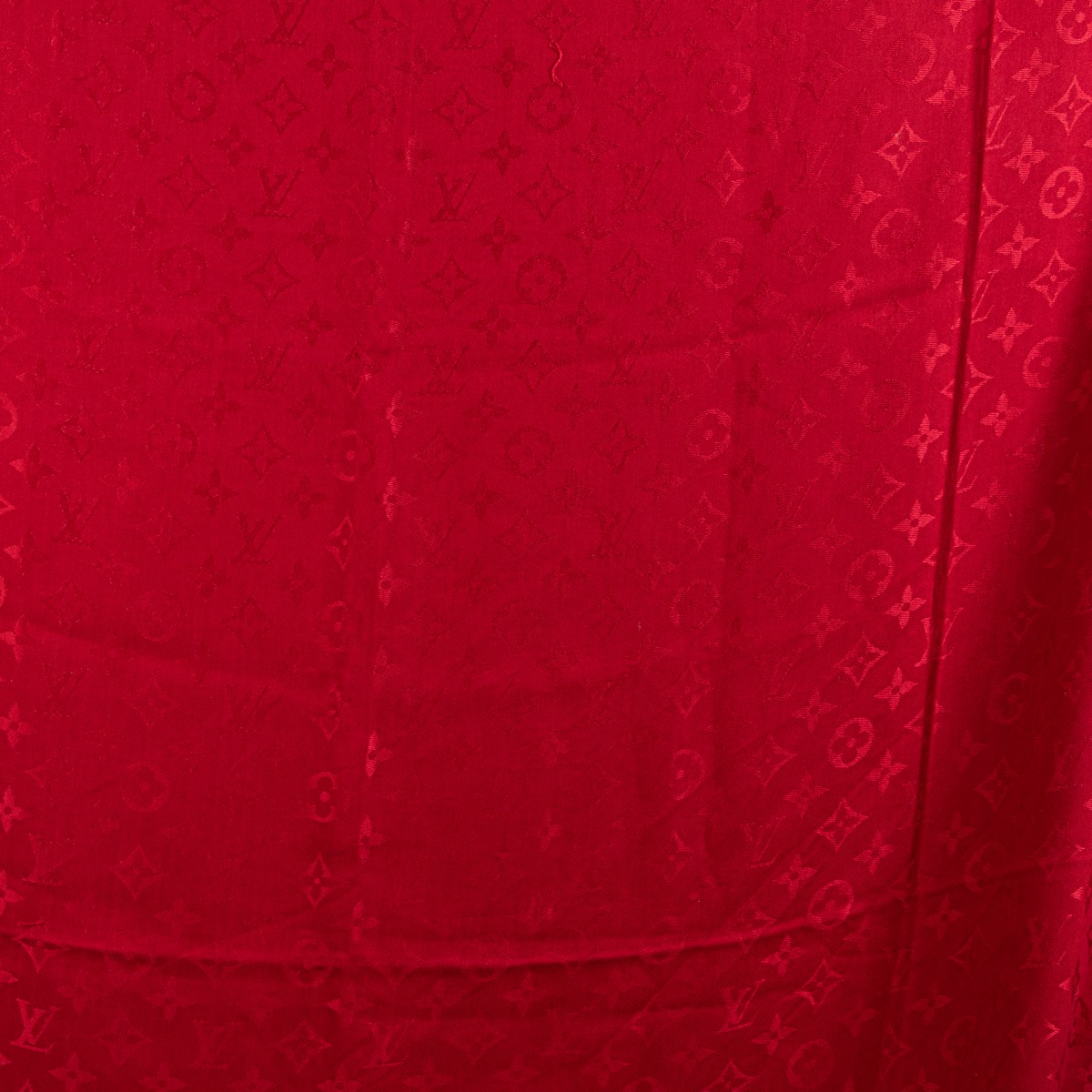 CHALE Monogram LOUIS VUITTON Dark red Silk ref.445220 - Joli Closet