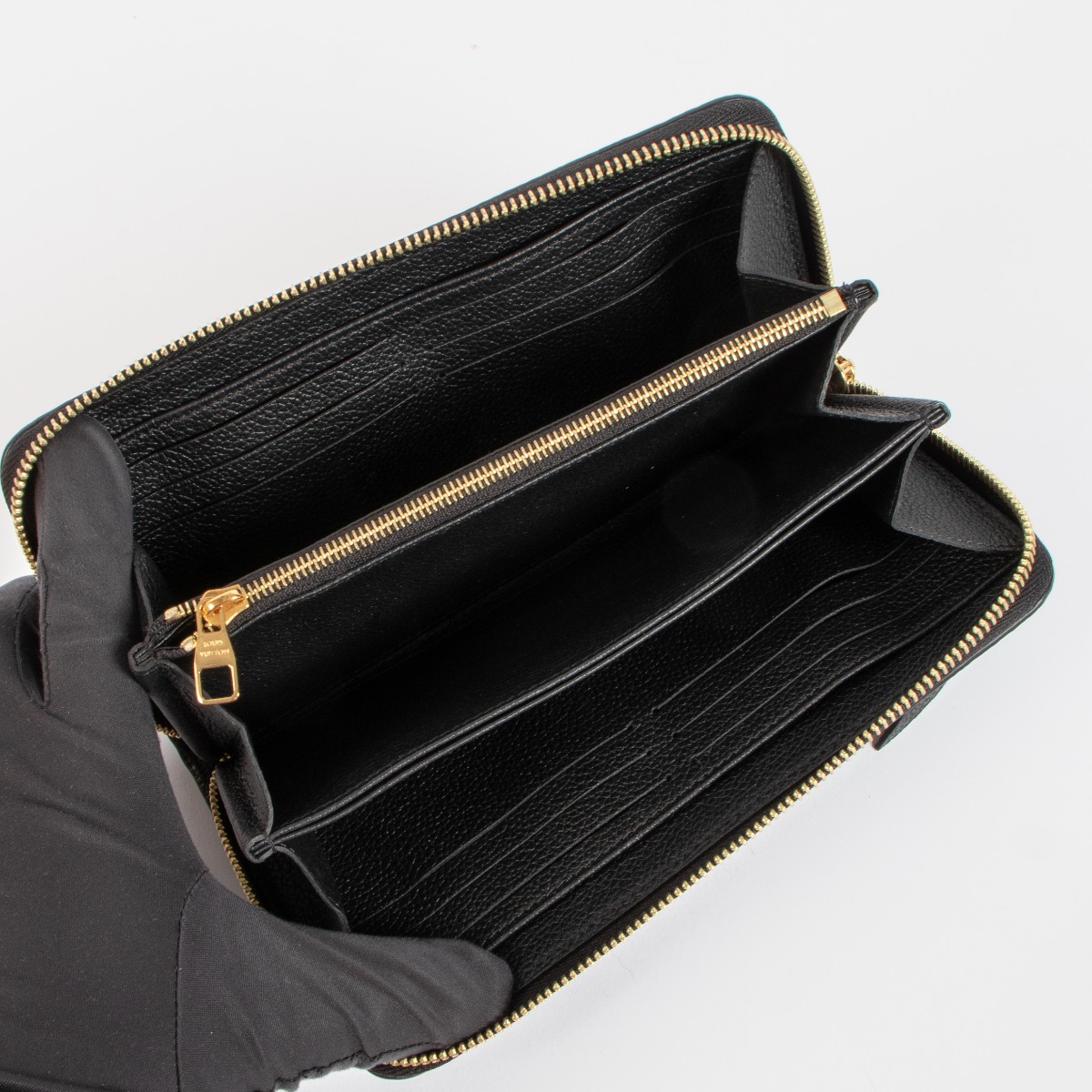 Louis Vuitton Black Zippy Wallet Monogram Empreinte ○ Labellov