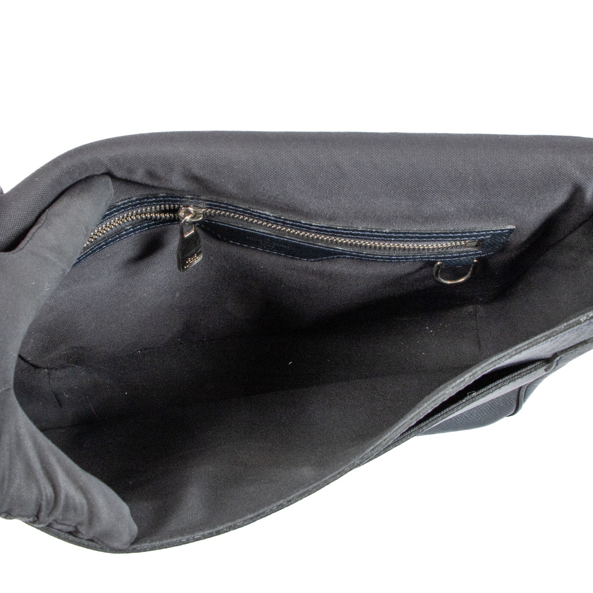 Louis Vuitton Black Taiga Roman MM Messenger Bag Labellov Buy