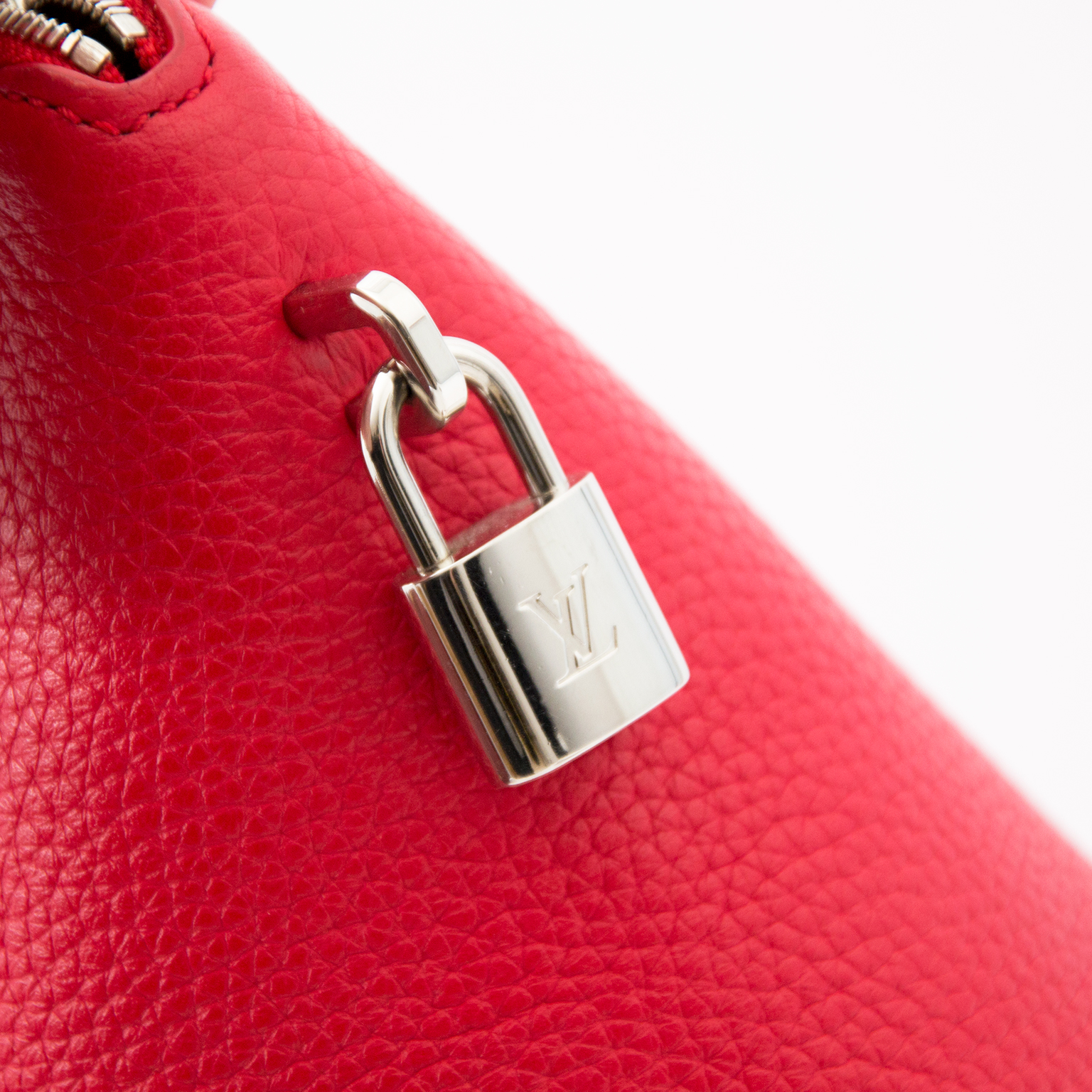 Louis Vuitton Lockit MM Python Leather Dark red ref.896763 - Joli