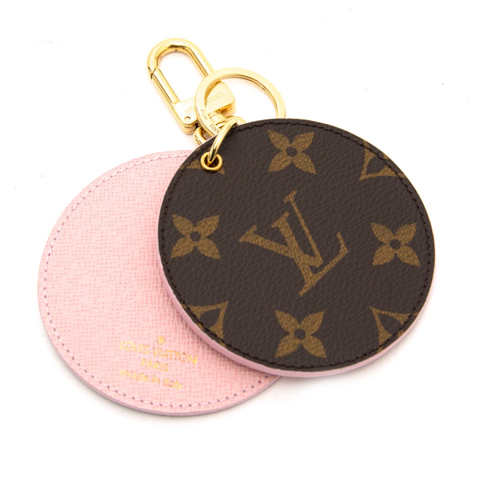 Louis Vuitton Monogram Mirror Bag Charm & Key Holder ○ Labellov ○ Buy and  Sell Authentic Luxury