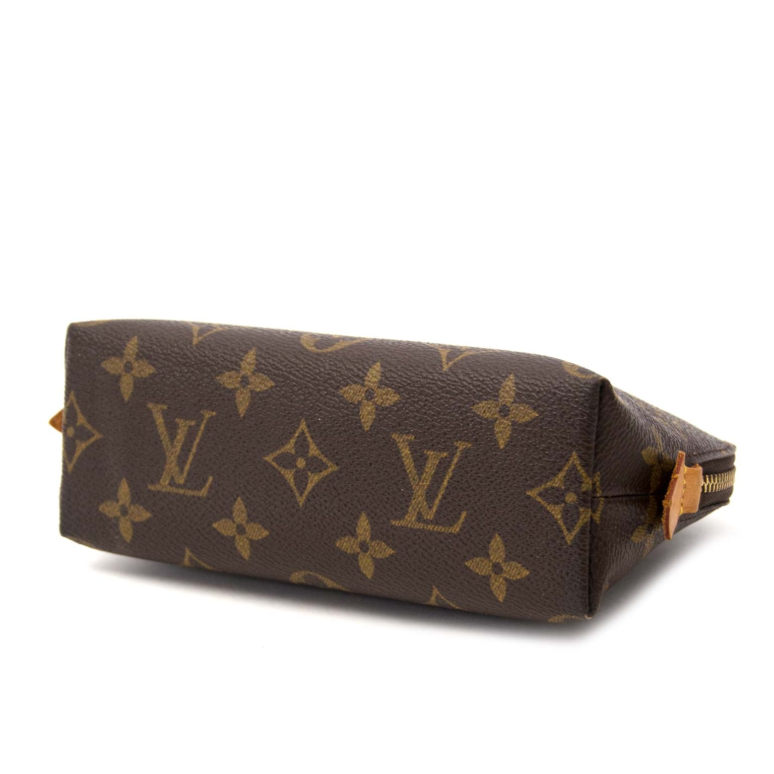 Louis Vuitton Monogram Travel Cosmetic Pouch ○ Labellov ○ Buy and Sell  Authentic Luxury